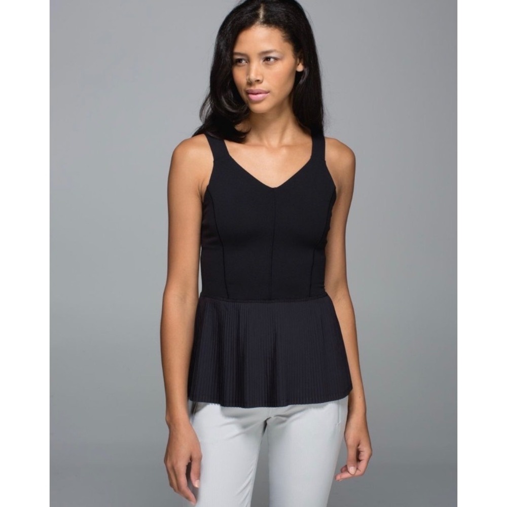 Lululemon City Tank Pleated Peplum Top Women Size 6 Black V-Neck Cutout Back
